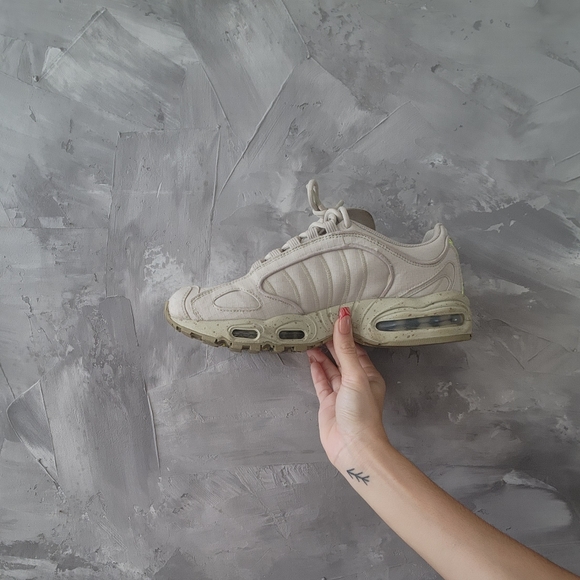 Nike Air Max Tailwind, Men Size 8. - Picture 2 of 4